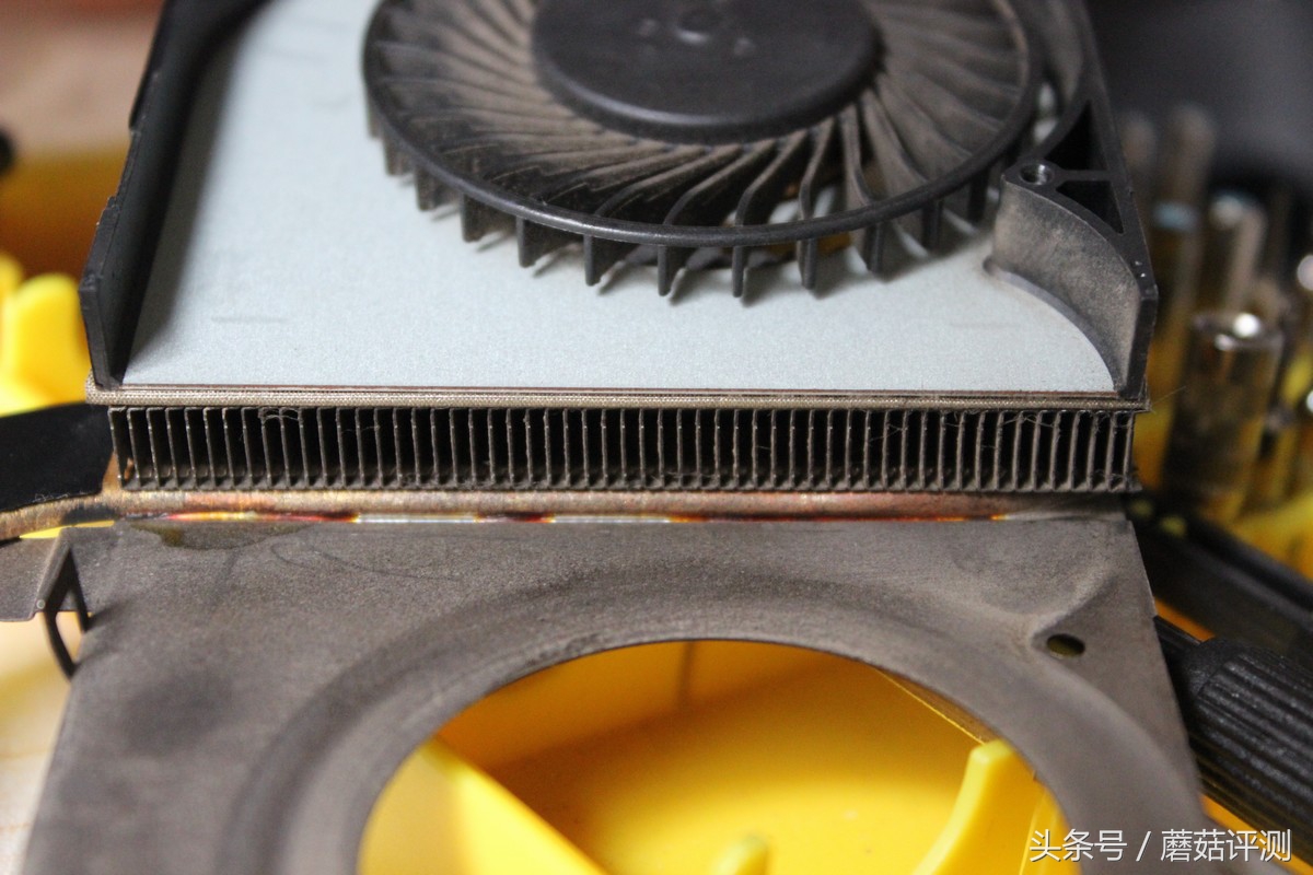 戴尔inspiron3421加装固态,戴尔笔记本inspiron143476拆机