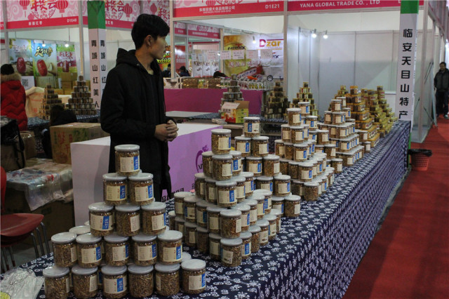 这两天来义乌的人可以出去吗,义乌这个地方值得外地人去吗