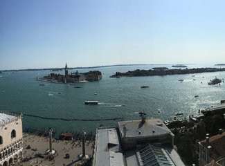 意大利蓝洞国内,意大利卡普里岛与蓝洞