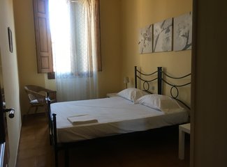 意大利蓝洞国内,意大利卡普里岛与蓝洞