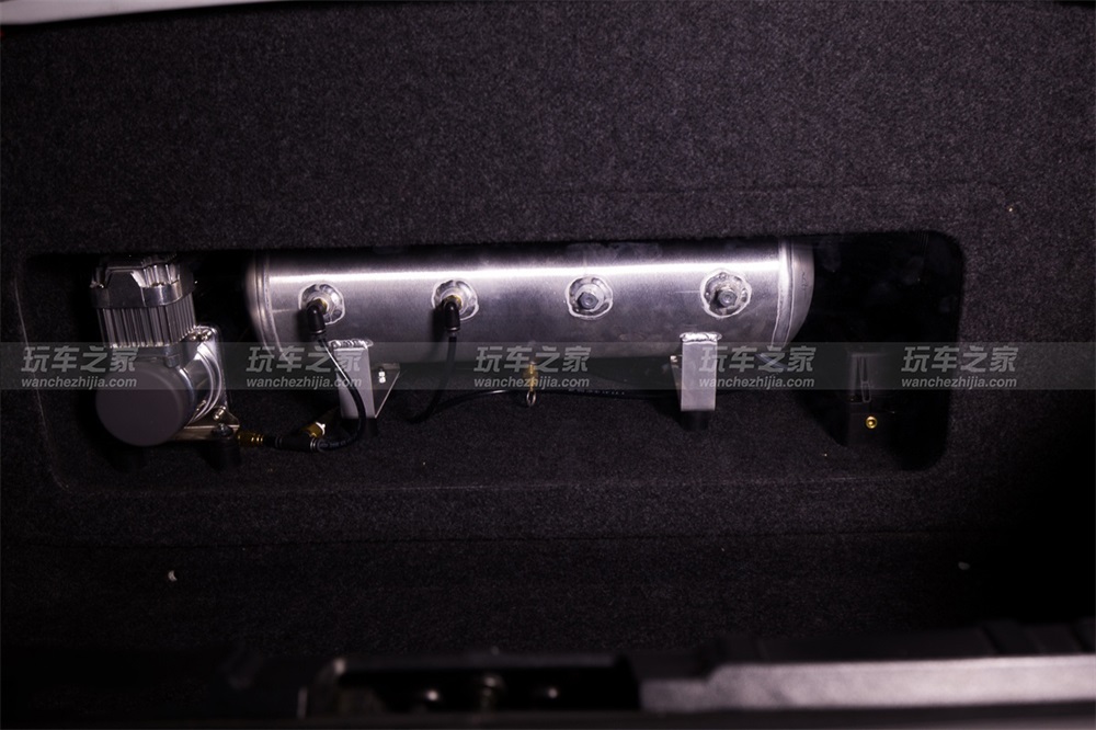 宝马z4宽体爆改,宝马z4宽体