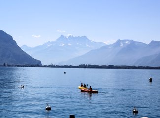 记忆里的那一抹蓝作文,记忆中的那一抹蓝色