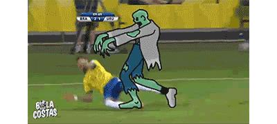 内马尔经典假摔七连翻滚,内马尔假摔和c罗假摔哪个多