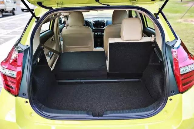 汽车圈不只有MINI会玩，这个品牌也玩得很溜