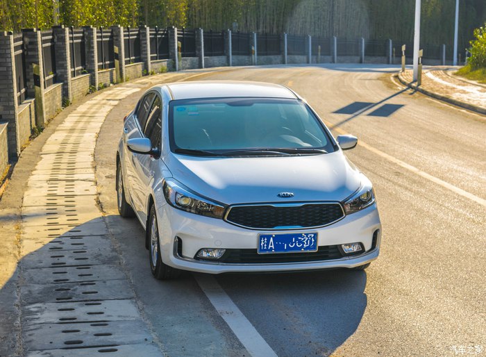 起亚k32015款1.6l自动gls,2013款起亚k3行驶16万公里能买吗