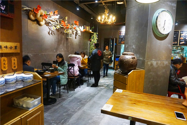 美味神奇的米线，餐饮界的传奇——云味馆过桥米线