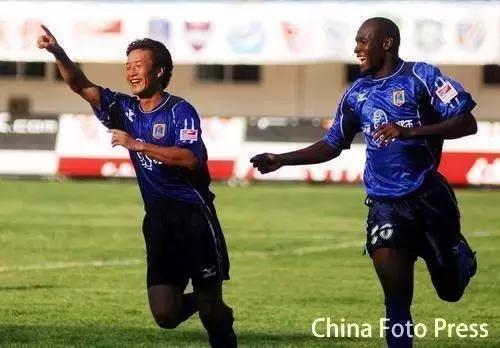 兄弟们，踢好这120分钟咱们进军全国！