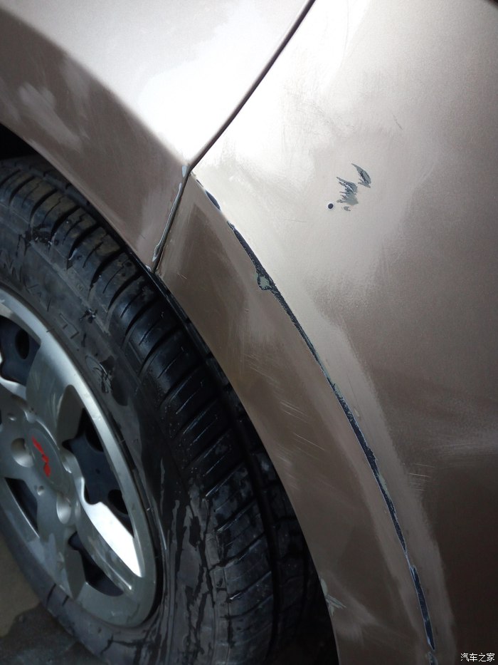 五菱宏光mini马卡龙补漆多少钱,五菱宏光银色被划伤补漆需要多少