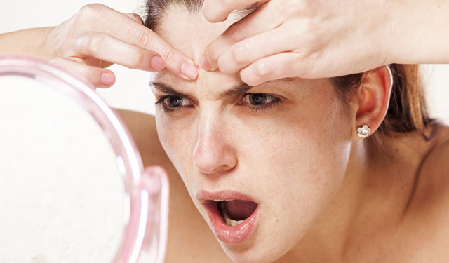 衣服褪色怎么弄好恢复,怎样才能让褪色的衣服恢复原色