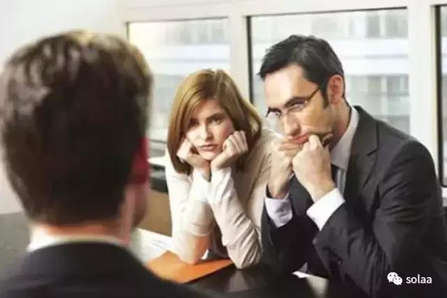 和女生聊天不冷场,最怕聊天突然冷场