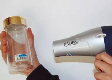 衣服褪色怎么弄好恢复,怎样才能让褪色的衣服恢复原色