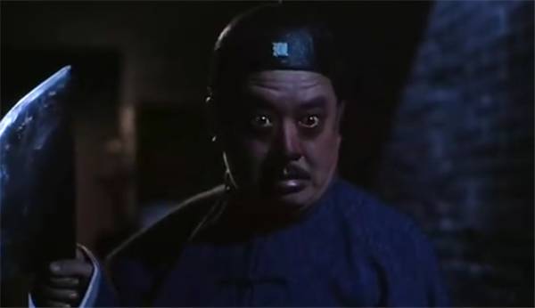 鬼咬鬼僵尸吸的什么,鬼咬鬼抽烟的僵尸