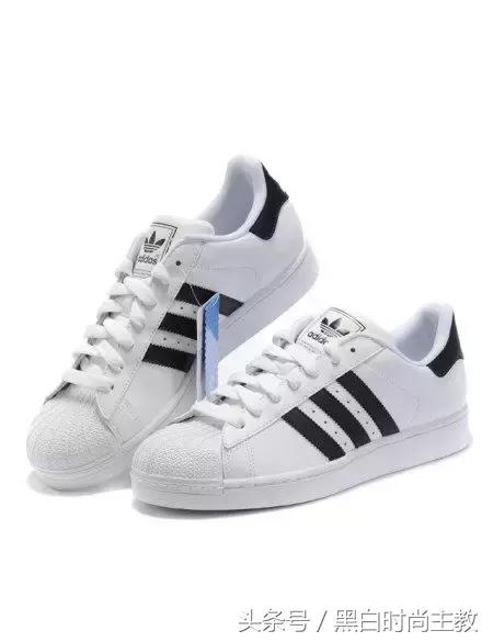 现在的你是否还缺双小白鞋,每个人都应该有一双小白鞋