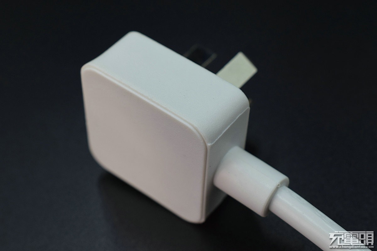 虽名不经传但也可圈可点达世奇插线板评测及拆解