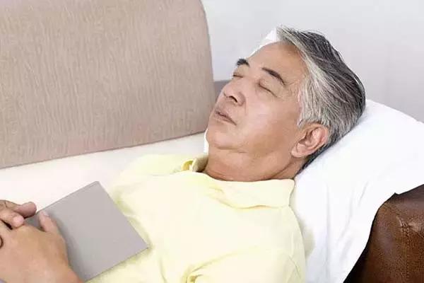 为什么冬天是心脑血管高发期,心脑血管疾病患者冬天关注事项