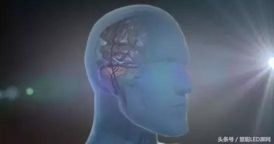 led显示屏如何使用更长久一点,透明led显示屏有什么功能