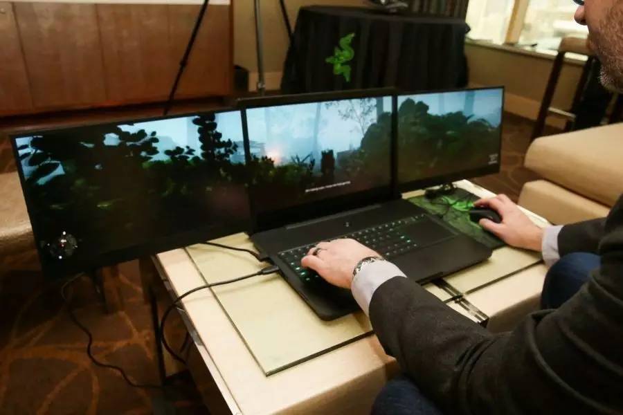 雷蛇顶级笔记本,雷蛇三联屏笔记本什么时候发布