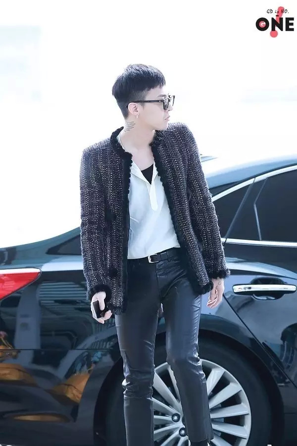 除了权志龙还有谁,除了权志龙还有谁有黑卡