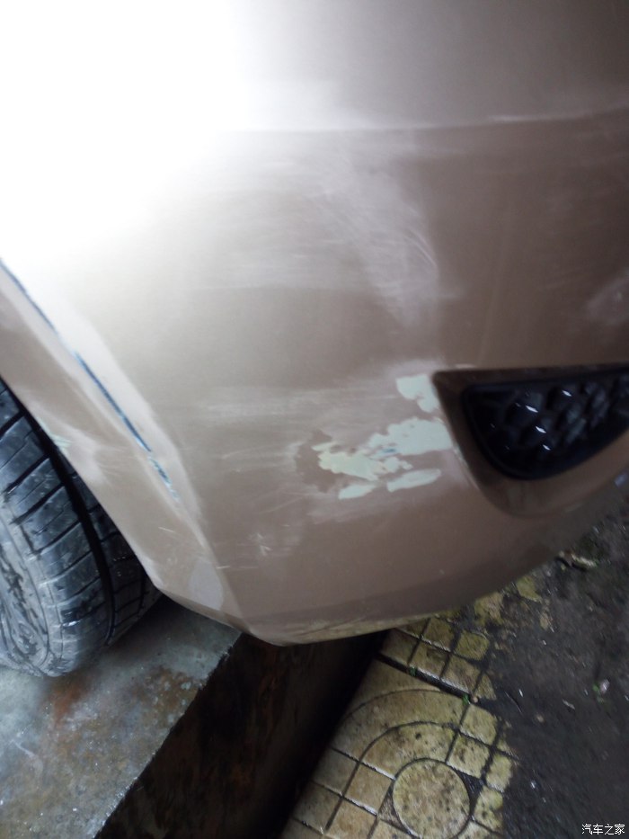 五菱宏光mini马卡龙补漆多少钱,五菱宏光银色被划伤补漆需要多少