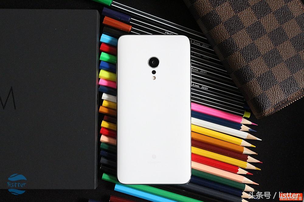 为信仰充值究竟值不值？看镜面不锈钢版锤子M1L测评