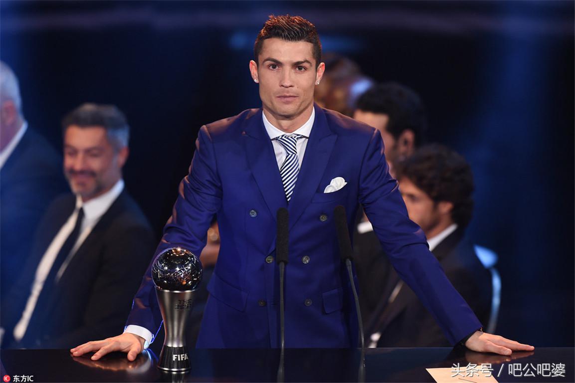 国际足联颁奖典礼c罗照片,2017国际足联颁奖典礼c罗与姆巴佩
