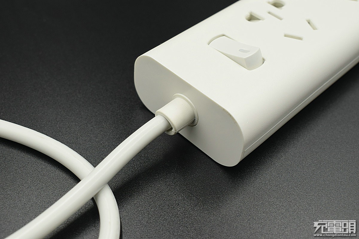 虽名不经传但也可圈可点达世奇插线板评测及拆解