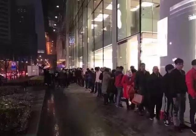 你见过清晨一点的上海,你见过清晨过后的上海吗