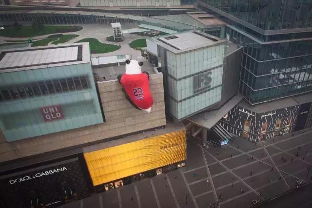 成都ifs的熊猫会亮吗,成都ifs熊猫叫什么名字