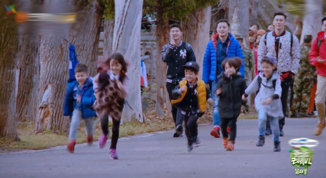 安吉不会算数就被骂脑残，心里阴暗的人感受不到美好