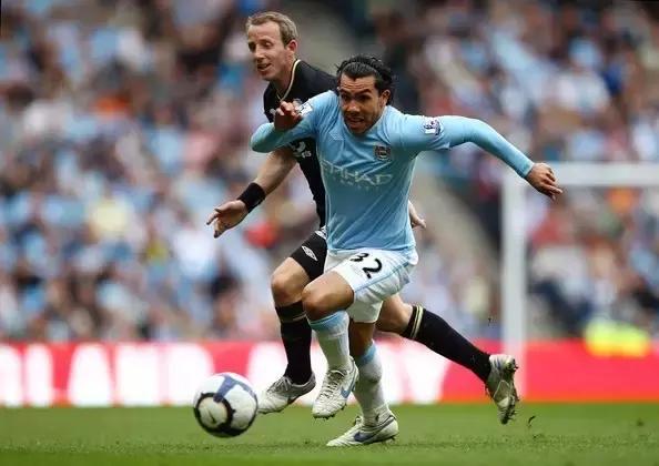 周末读人｜特维斯的去留，“十里洋场”还是“潘帕斯草原”？