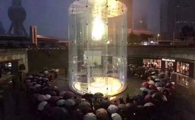 你见过清晨一点的上海,你见过清晨过后的上海吗