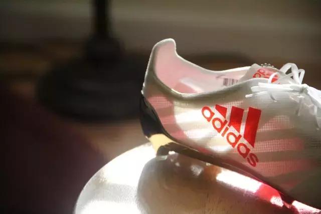 adidas2018篮球球鞋,年度阿迪达斯球鞋推荐