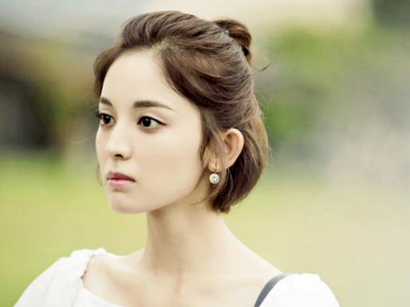 娱乐圈让人讨厌的十大女明星,娱乐圈最令人厌恶的六个女星