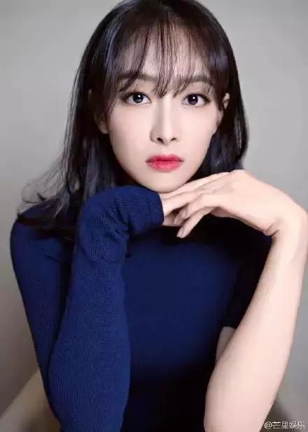 适合额头大发际线高的短发型,宽额头额头高怎么剪刘海