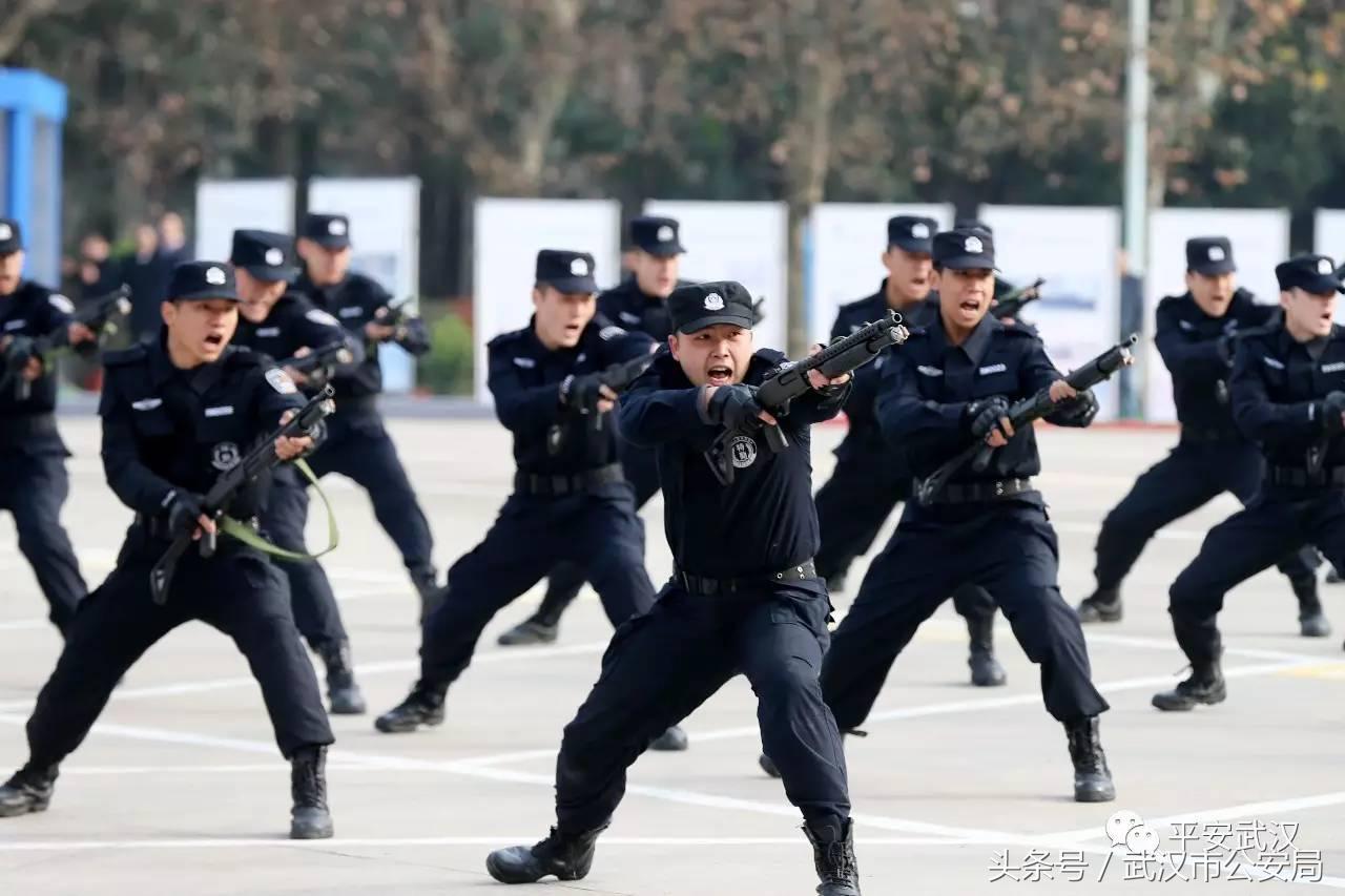 浜哄湪姹熸箹鐪熷疄闀栧眬瑙嗛,浜哄湪闀栧眬