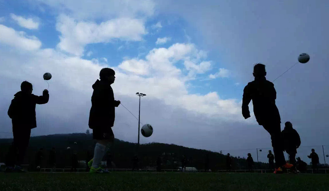黎教练展示讲解,黎教练现场教学