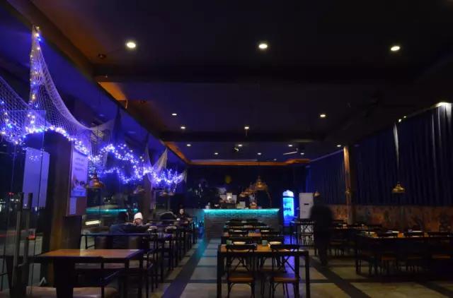 肇庆岩前村全景图,肇庆岩前村土豪村