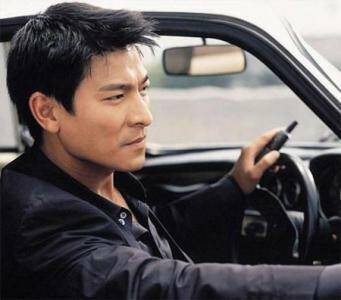 刘德华为什么不倒嗓,刘德华为什么不唱歌了