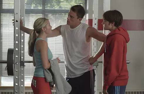 轻松幽默的欧美剧,轻松喜剧欧美电影