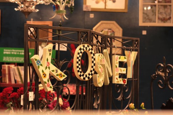 韩国购物必买100件,到韩国购物攻略