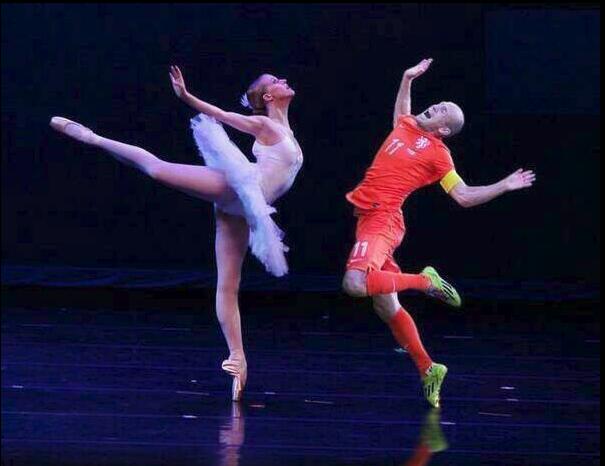 罗本假摔,罗本假摔超燃剪辑