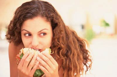 胃部出现哪些症状要当心,胃一直疼是胃癌的前兆吗