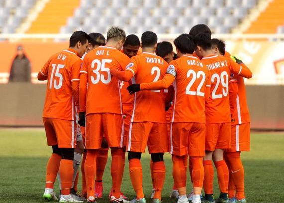 从最渣后防天团到亚洲最贵防线,鲁能才是新赛季的主角?