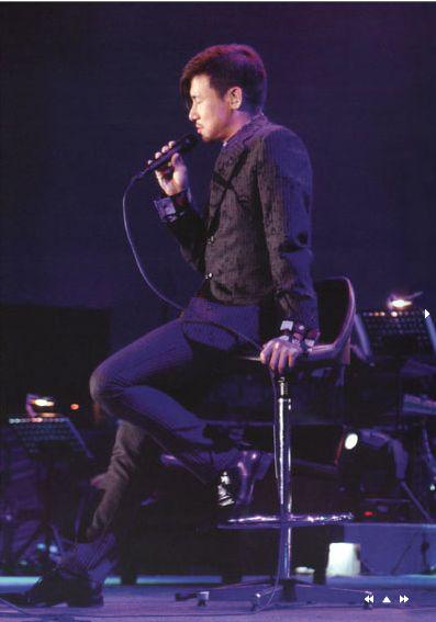 张学友谈表情包演唱会,歌神张学友演唱会震撼全场