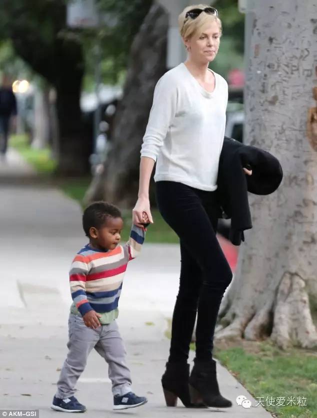 贝克汉姆一家子盛世颜值,贝克汉姆家族三公子