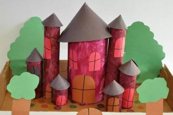 城会玩！这个妈妈卫生纸卷筒这么用，省下了一半玩具钱！