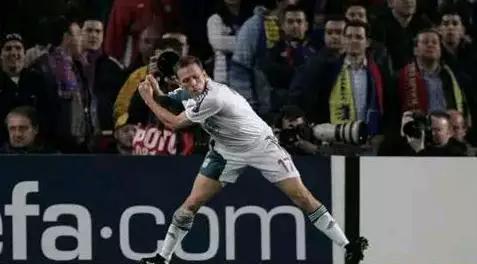 绿茵场上大规模冲突,足球内讧合集