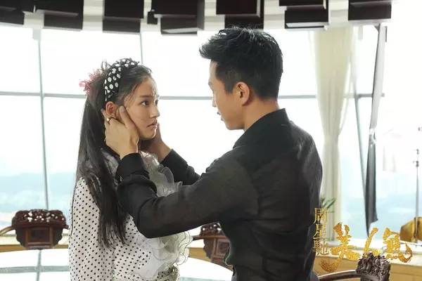 不打情怀牌，我们来谈谈这部《美人鱼》！