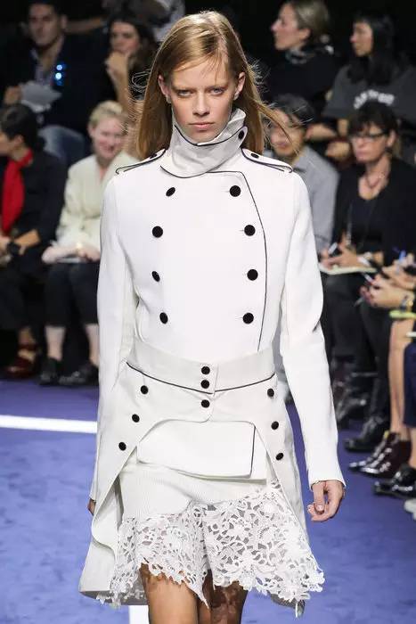 心水运动风的亲们该跟着林允、柳岩、王俊凯健身了