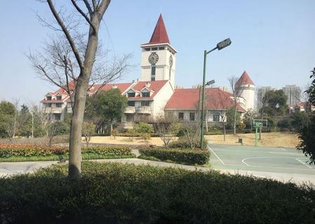 学费太贵有点受不了,学费贵心里难受